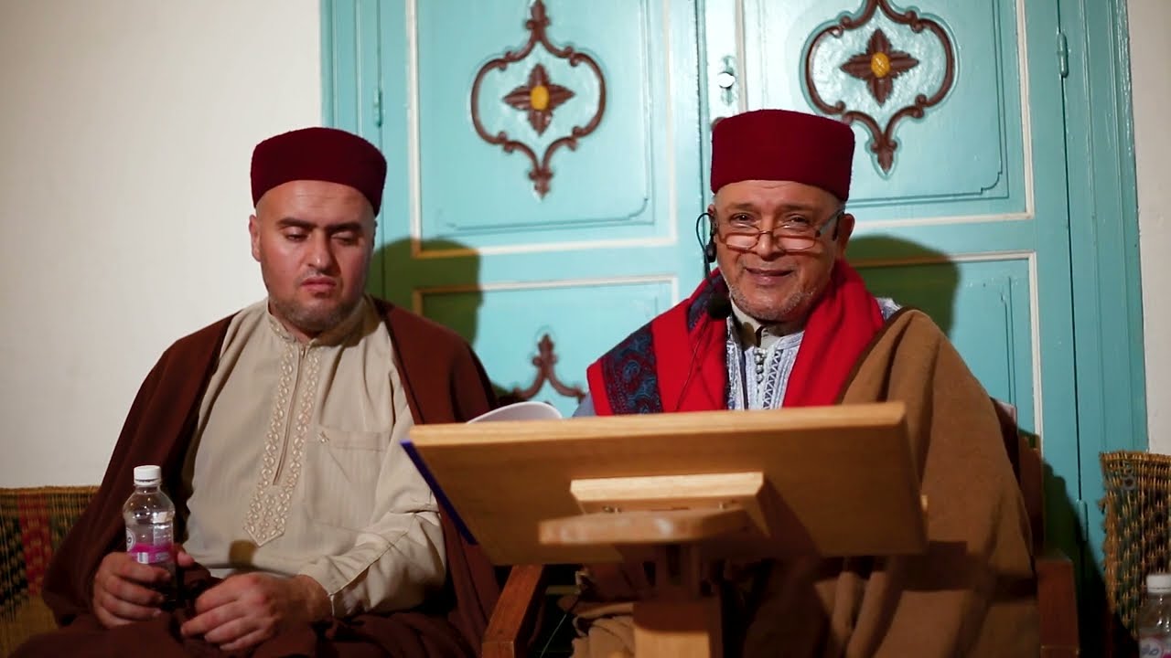 الشيخ محمد مشفر بالجامع الأحمدي بالمرسى