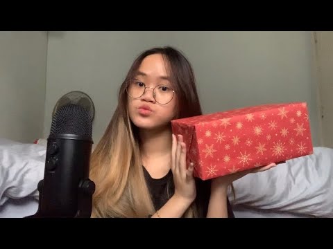 ASMR unboxing a Christmas present  MaonoGlobal