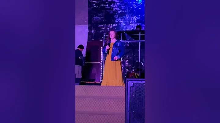 Sayla Viars singing Bethlehem dawn