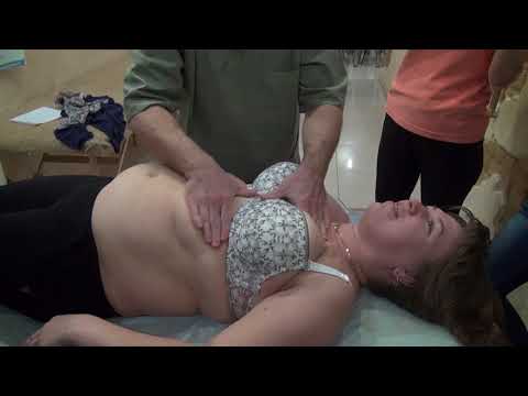 Europaeerin Mutter Brustwarzen Massage