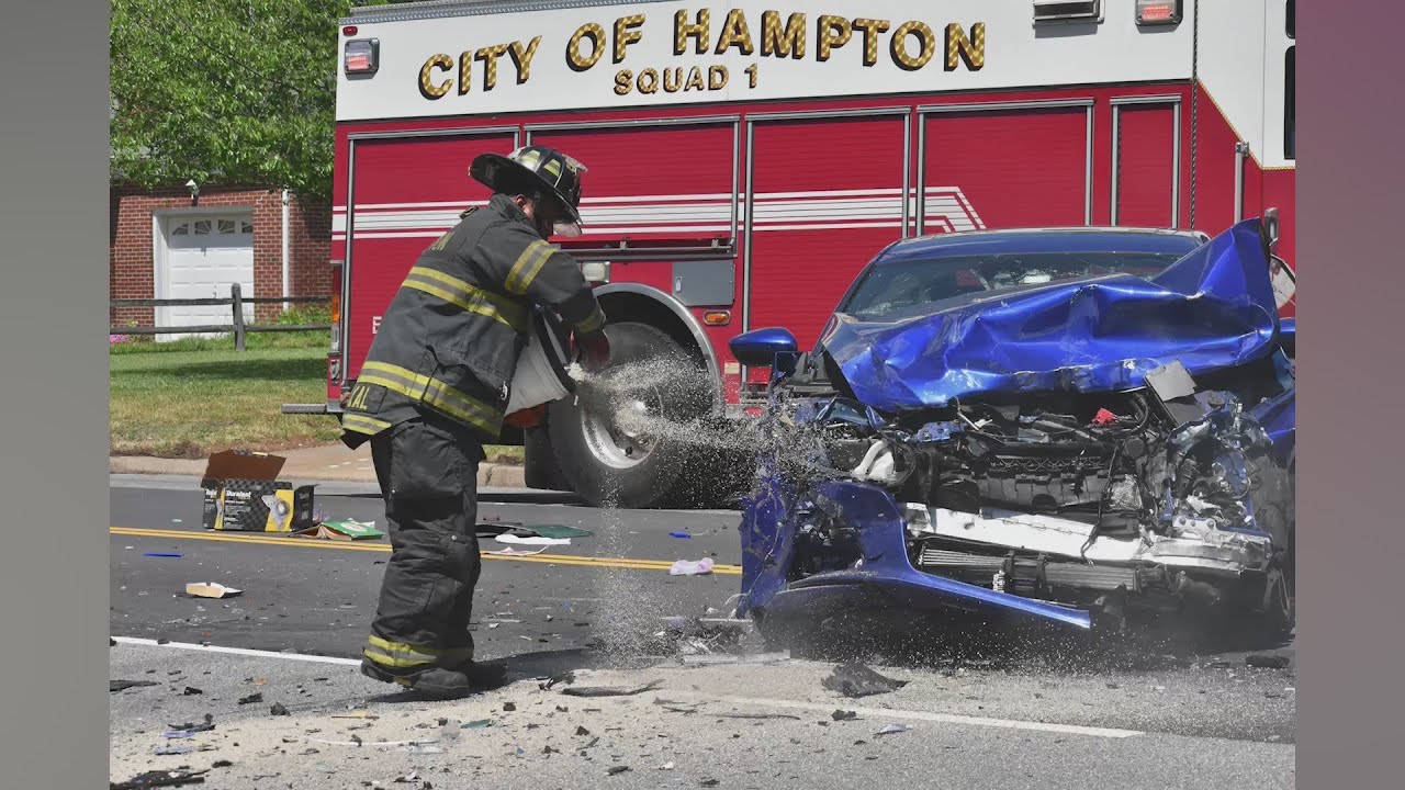 2 injured in car crash on Fox Hill Road in Hampton YouTube