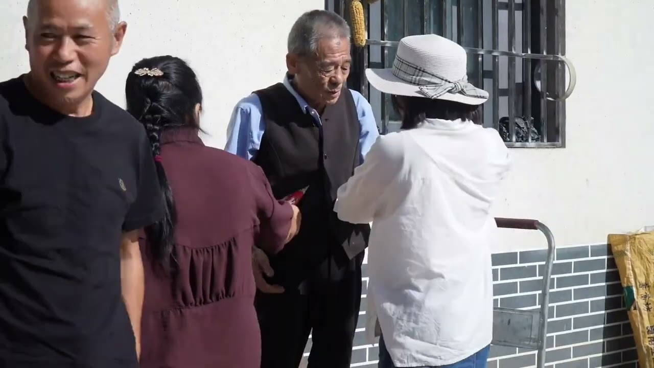 中秋节，阿英家杀只大鹅整两桌，和家人一起共度幸福时光 