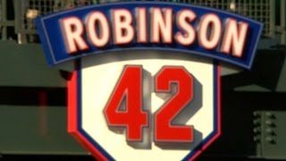 TEX@SEA: Mariners, Rangers honor Jackie Robinson