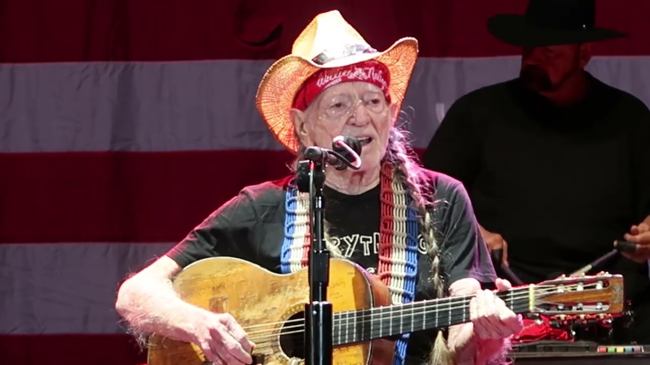 Willie Nelson live "On the Road Again" Mesa, AZ, April 19, 2023