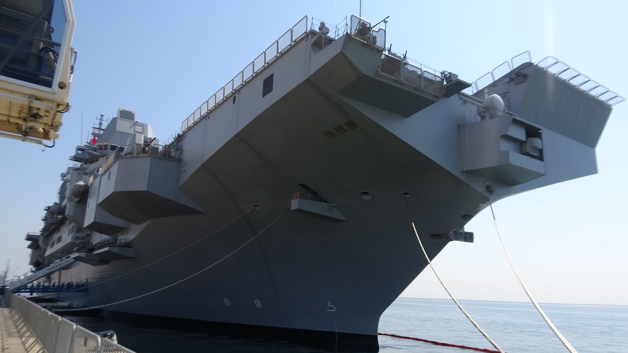 The LHD Trieste – Amphibious Helicopter Carrier of the Italian Navy (Marina Militare) in Portugal