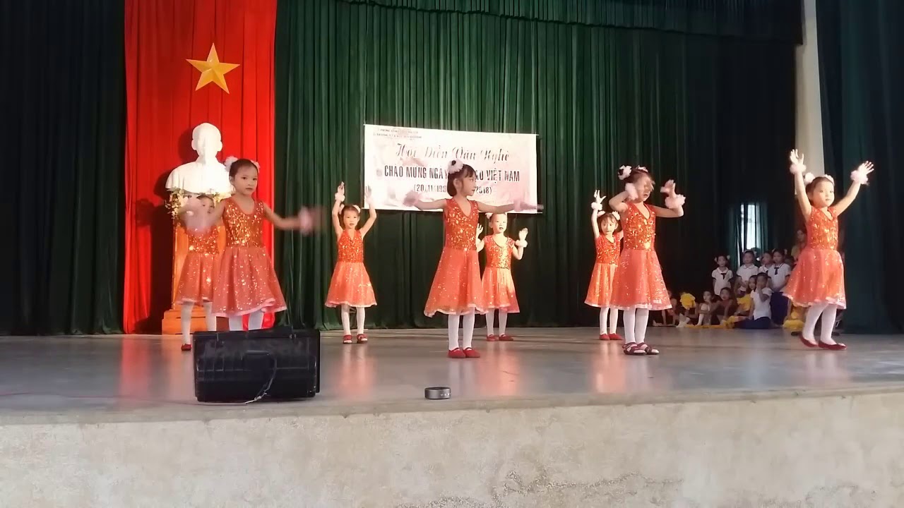 mon qua tang co - mua thieu nhi - mua ngay nha giao viet nam - mua 20.11