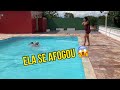 DIA DE PISCINA - ela se afogou!!