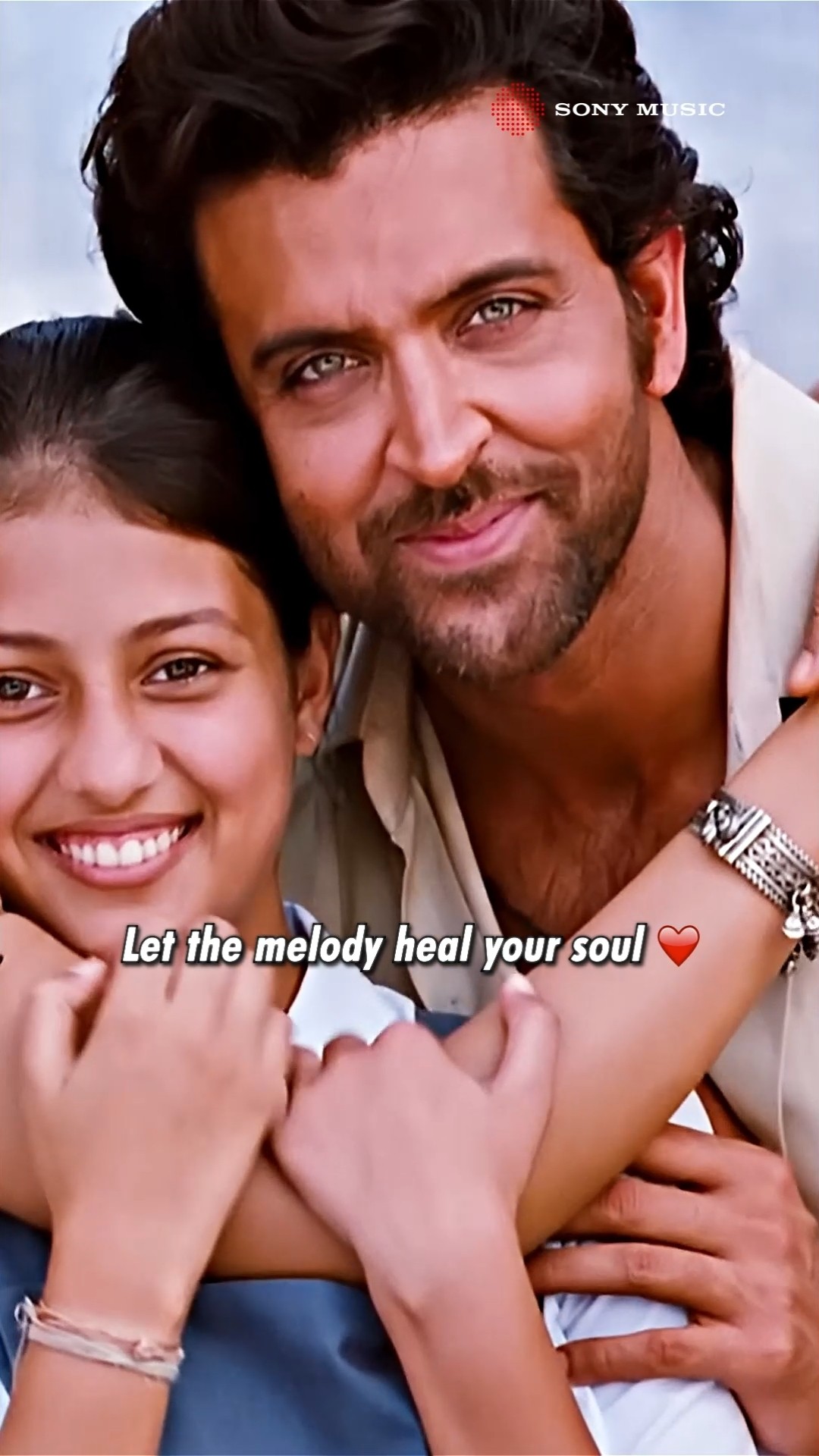 When the soul speaks through music... ?✨#hrithikroshan #sonunigam #abhimujhmekahin