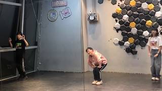 王欣宇 Zoe Wang - Dancing to Twice's Like Ooh Aah