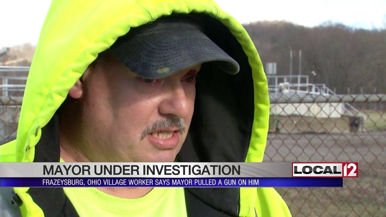 Ohio mayor accused of pulling gun on man