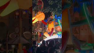 Slinky dog and woody and buzz are painting the night #disneyland