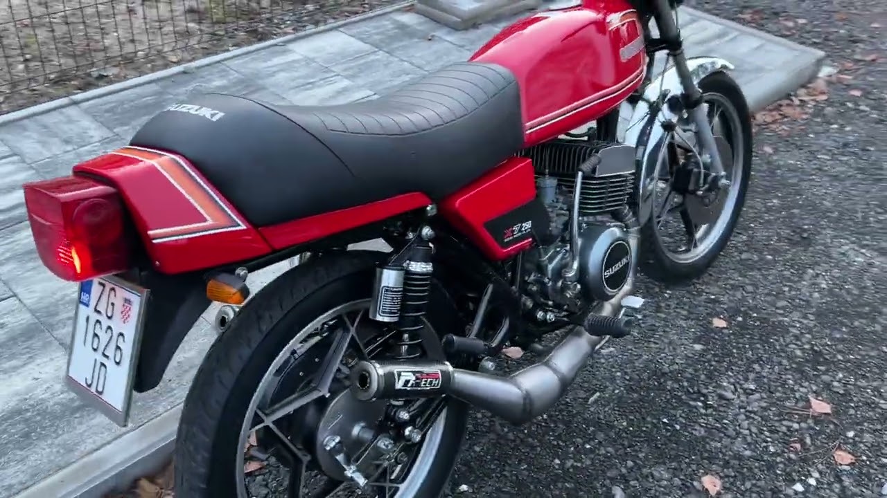 Suzuki GT 250 X7 - Sound Test - Pa-Tech handmade exhaust