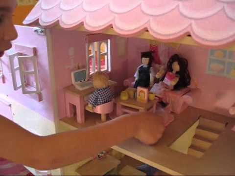 sophie's doll house