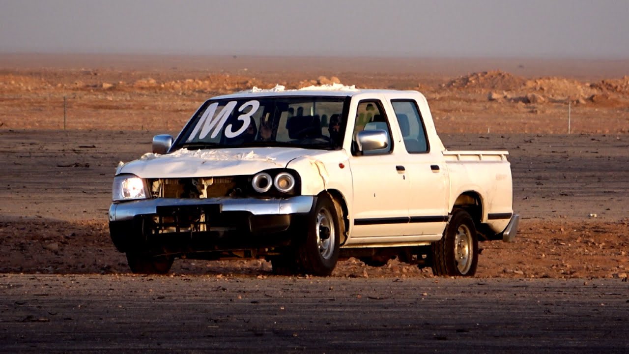 استعراض السويشي وجنون القياده بمواقف رفحاء #بدون_حقوق | تصوير واخراج عطايوه