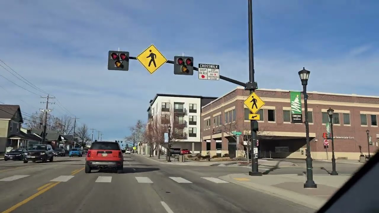 Поездка по центру города Меридиан, штат Айдахо / зданию мэрии / районам нового строительства и за...