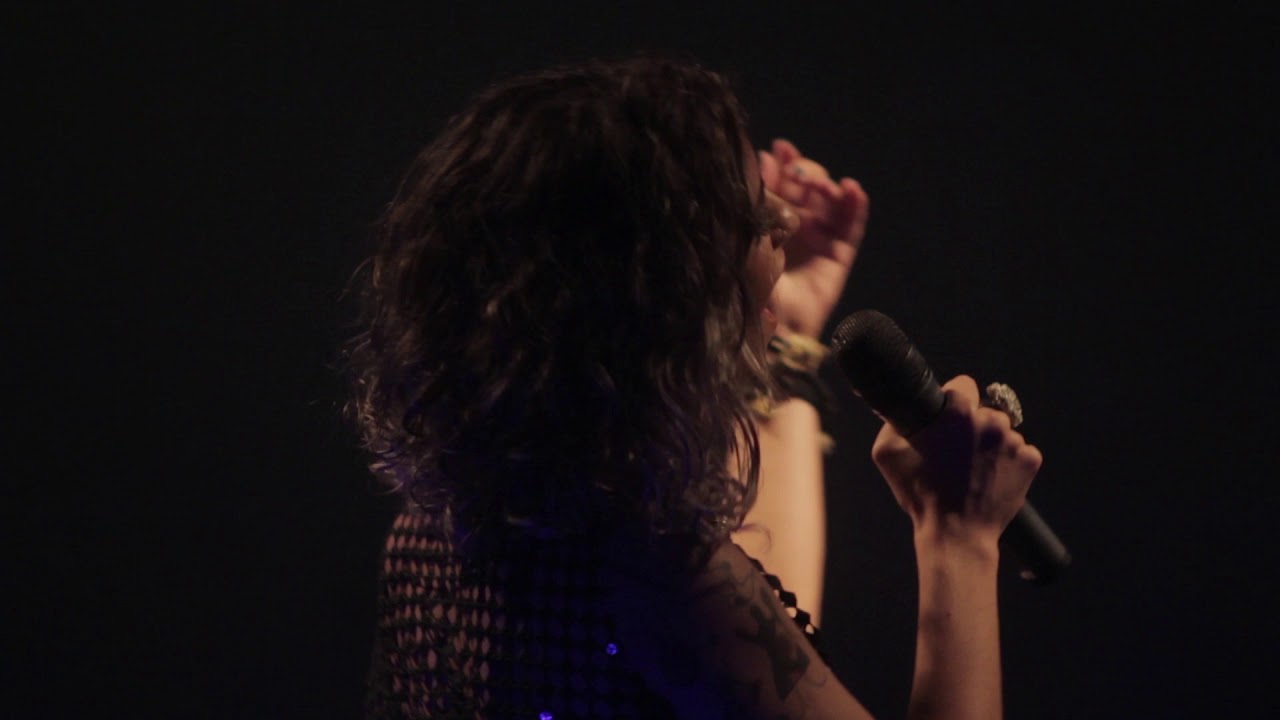 Iara Ira ||| Minervina (solo Júlia Vargas)