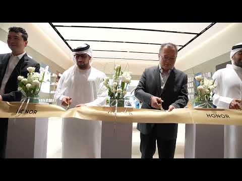 Grand Opening of HONOR's First Experience Store at Festival City Mall