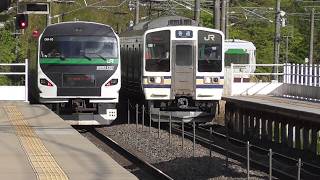 GW明け日曜夕方のすずらんの里駅。E257系・E353系特急あずさ、211系横須賀色