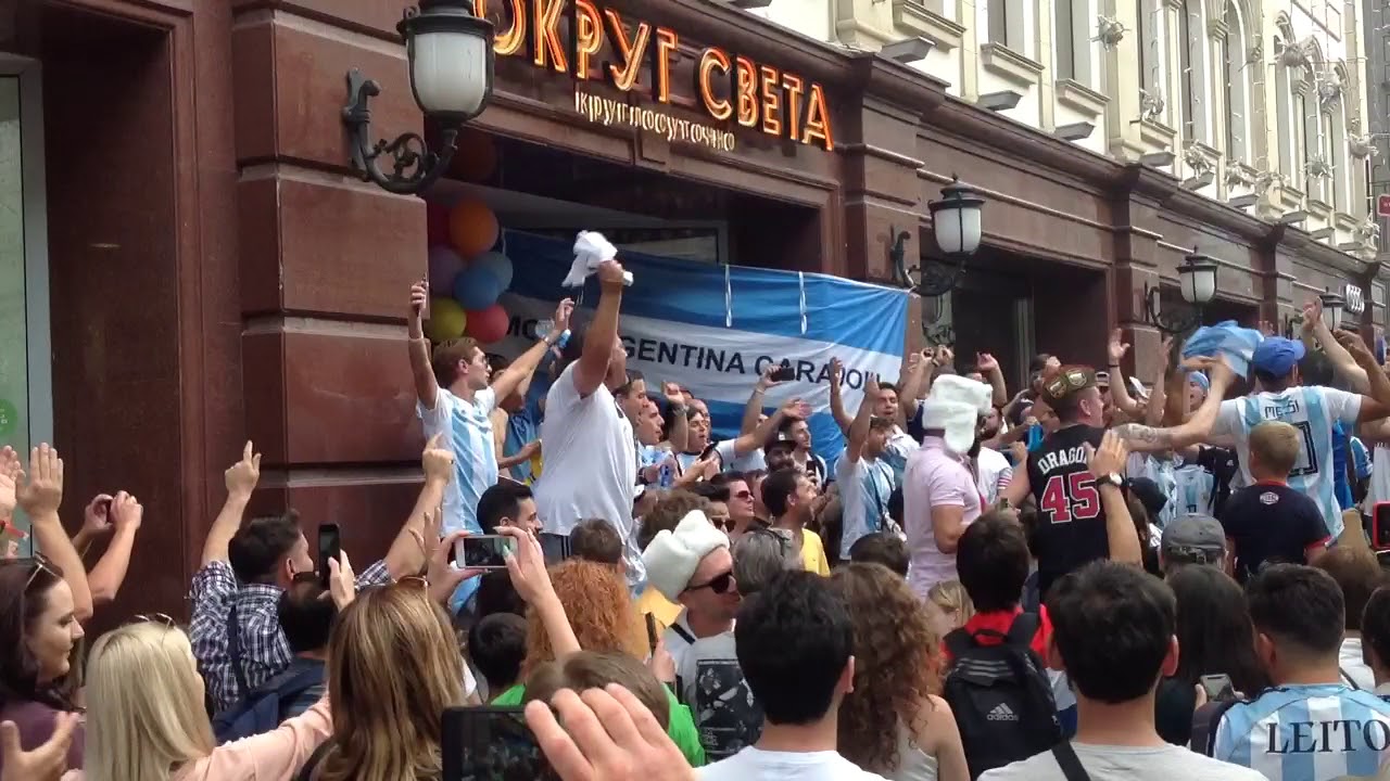 Argentine football fans sing about Leo Messi in Moscow. World Cup