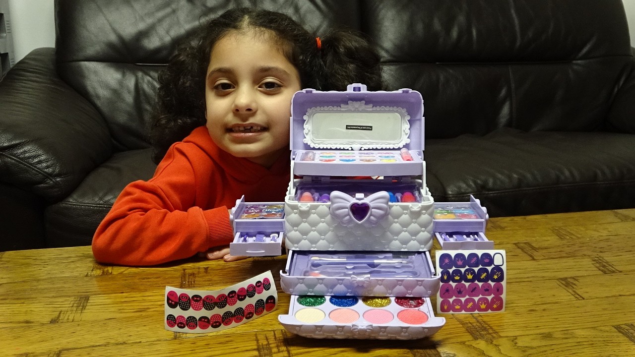 Showing You My 2026 Kids Washable Makeup Set - YouTube