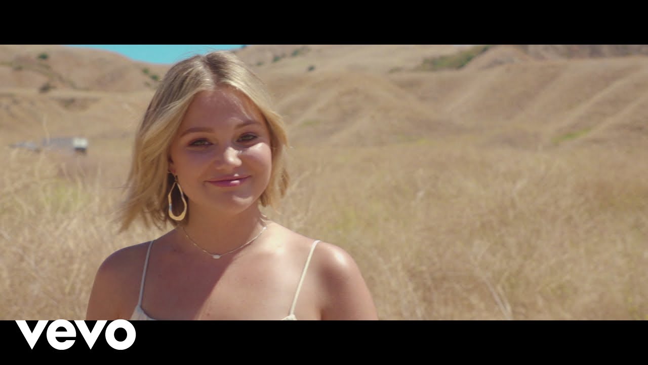 Olivia Holt - Bad Girlfriend (Behind the Scenes) - YouTube
