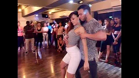 Arthur Santos & Sara Panero | Social Dancing in Si...