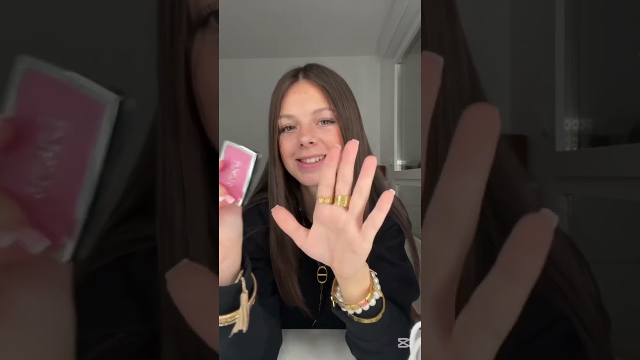 Haull des cadeaux de Noël 🎄 😝 //@giulia , Helena, selma ,lily 