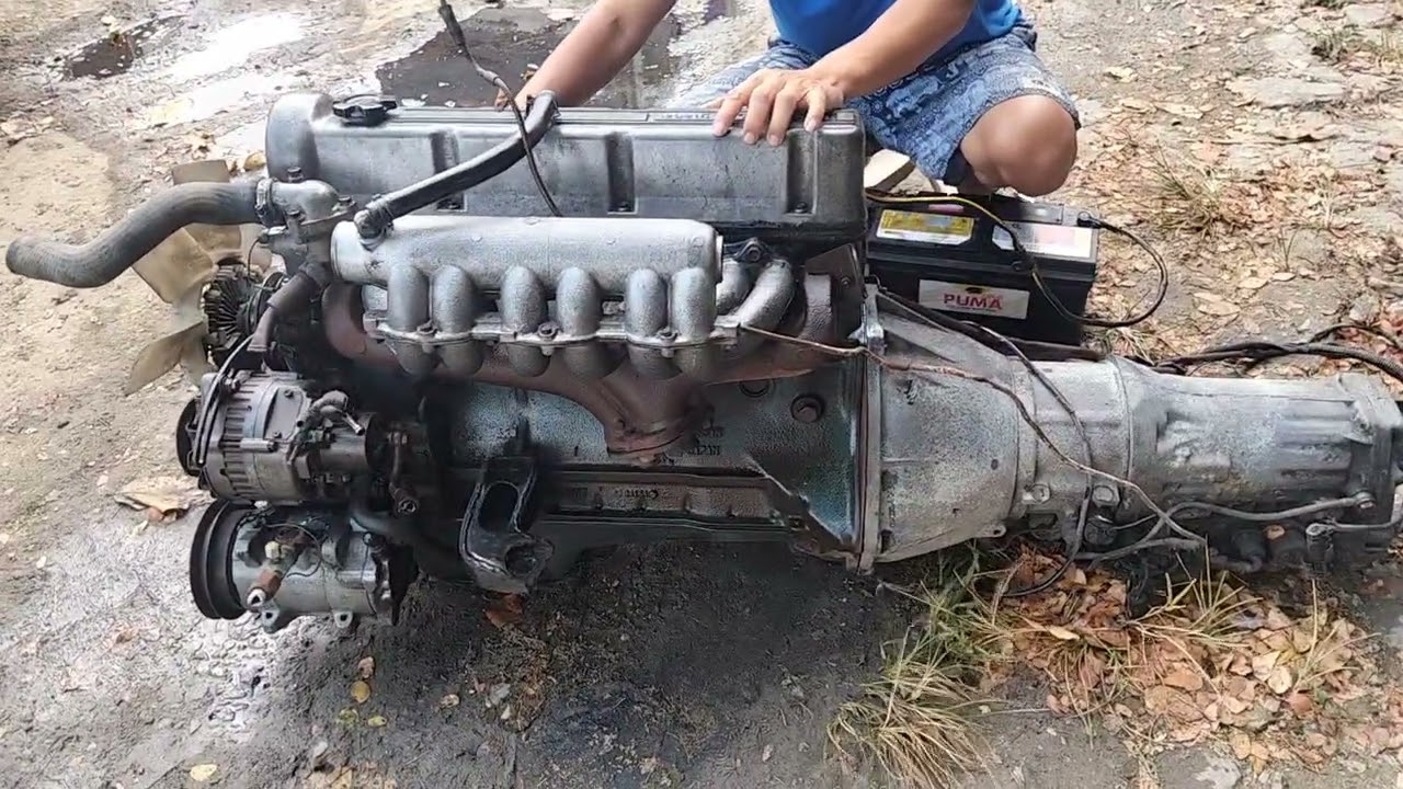 Nissan LD28 - YouTube