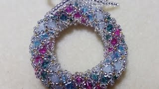 HOW TO MAKE CHRISTMAS WREATHS WHITH BEADS