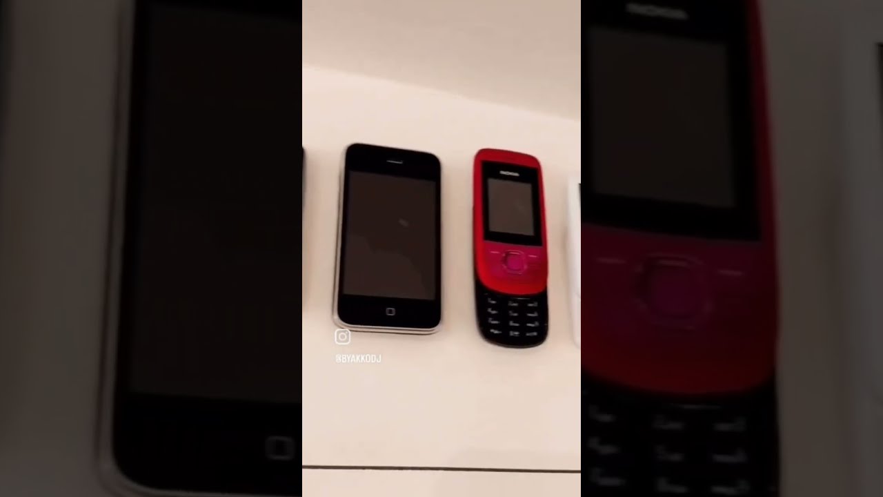 OLD SCHOOL TECH WHICH PHONE DID U HAVE