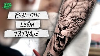 TATUAJE LEÓN Realista en Brazo Tiempo Real / Aguja de Línea 3rl / Black&Grey Realistic Lion TATTOO