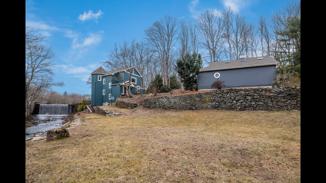 19 West Main Street Chester, CT | ColdwellBankerHomes.com