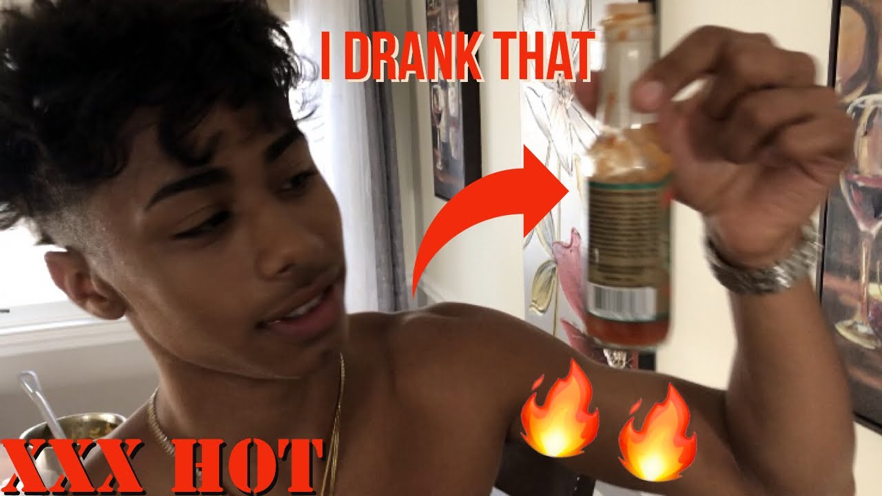 Eating The WORLD’S HOTTEST HOT SAUCE In The World Challenge WITHOUT