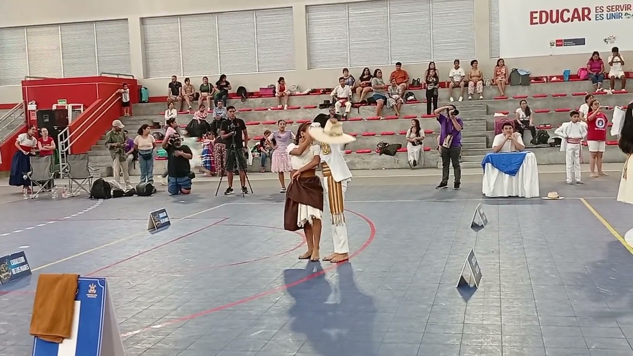 Concurso Héroes del Pacífico Infantil Nacional semi final Rafaela y Nicolás