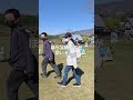 【爆笑】パパが風になって走った結果…！？ズボン崩壊に思春期の姉兄も耐えられず悶絶www