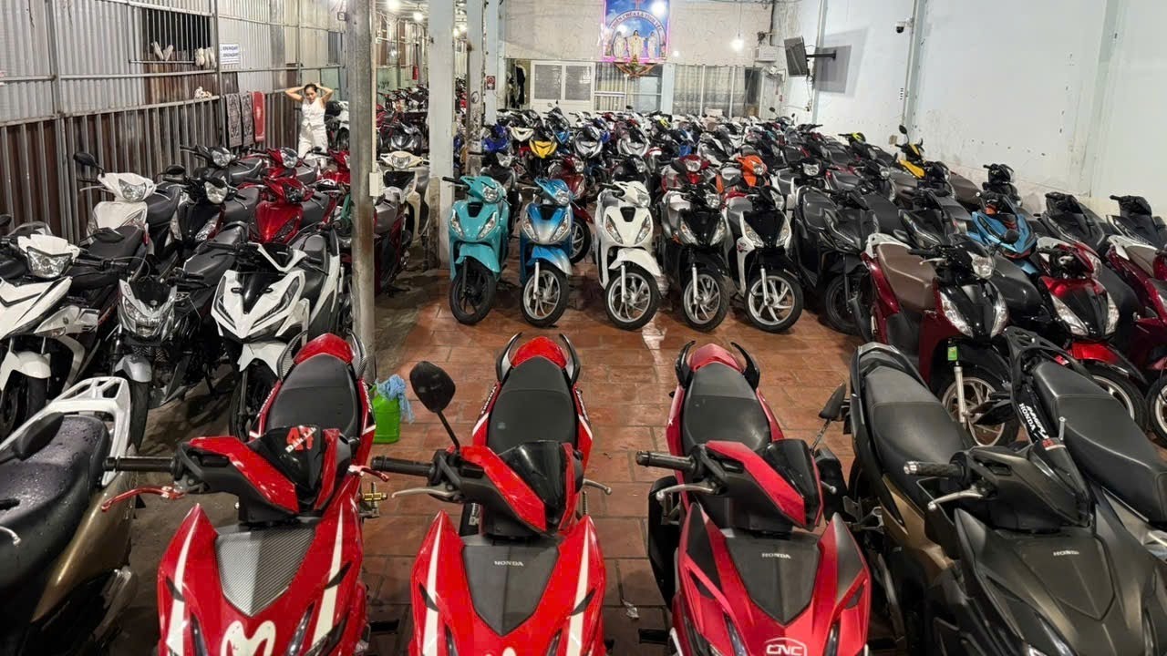 XE MÁY THANH ĐOÀN đợt này có chương trình mua xe trúng vario wave mới 100%  và tặng kèm mũ bảo hiểm