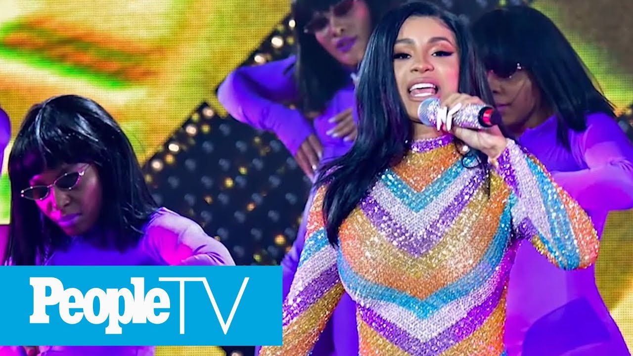 Cardi B Suffers A Wardrobe Malfunction At Bonnaroo, Instead Hits The Stage In A Bathrobe | PeopleTV