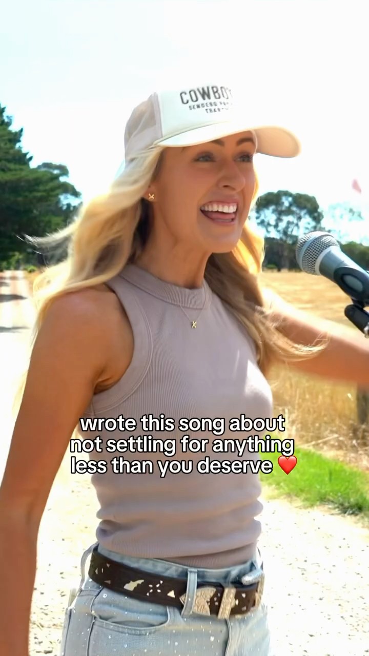 Love 90's Country & Shania Twain? This is NO SETTLIN' - out now