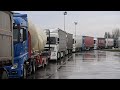 Дальнобойщики на Балканах блокируют погранпереходы в знак протеста против новых правил въезда в ЕС