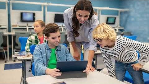 Comparison of Traditional and Modern Teaching Methods