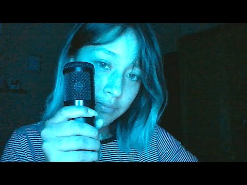 ASMR tocando tu cara + charla random | ASMR muchos susurros relajantes | ASMR en español