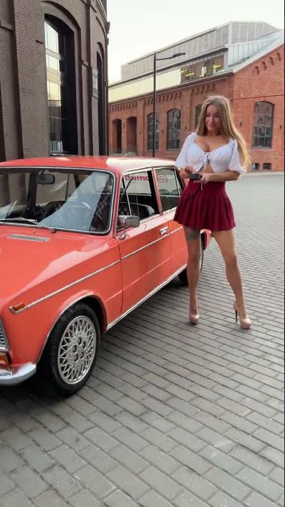 Car tuning in Russia will drive you crazy 😂 Meet the dancing LADA.