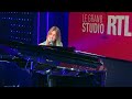 Marie poulain  dans un vieux rocknroll live  le grand studio rtl