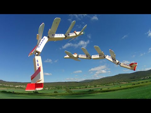 Flying Train 🚂 An Airplane with Cars |CuervoRC|
