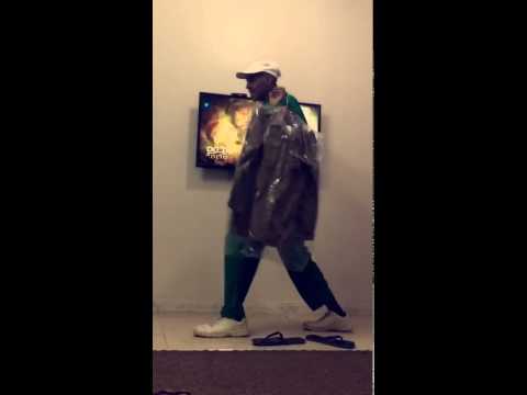 حط رجلك كذا وحط الثانيه كذا وحضر حضر هههه