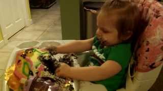 Amelia's first cake --Part-2 by 2sharestuff 12 views 10 years ago 35 seconds