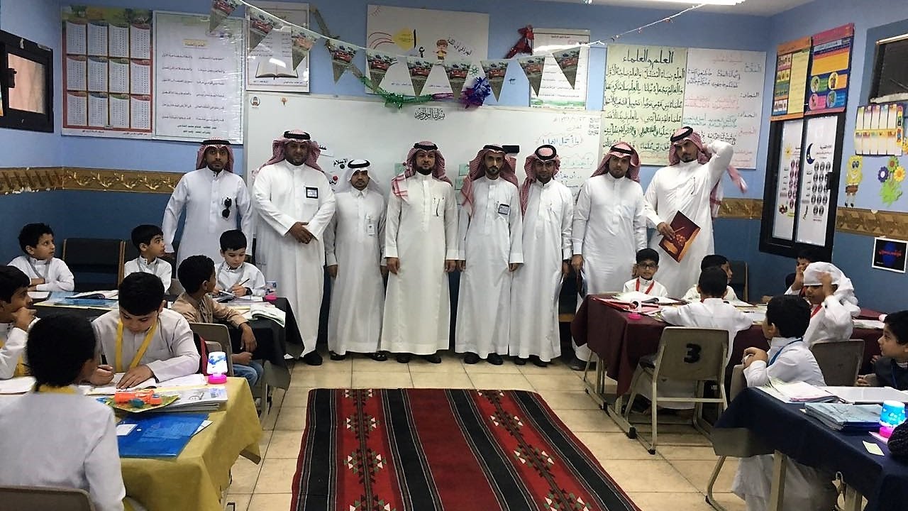 طلاب الصف الثالث أ ... دفعة 1437/ 1438هـ ( معلم الصف / وليد القو ) مدرسة المنهل الإبتدائية بالدمام