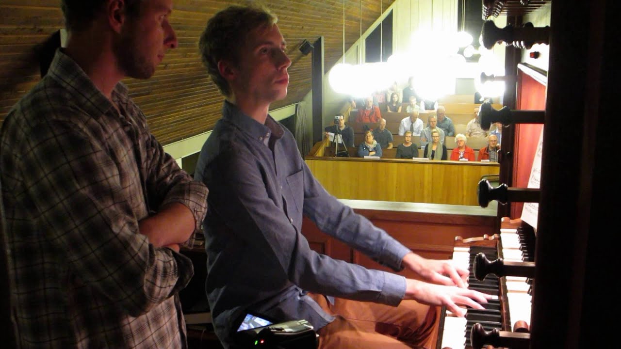 Eens als de bazuinen klinken door Gert van Hoef in Drogeham