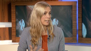Hockey Canada lacks transparency, needs new leadership: sport minister