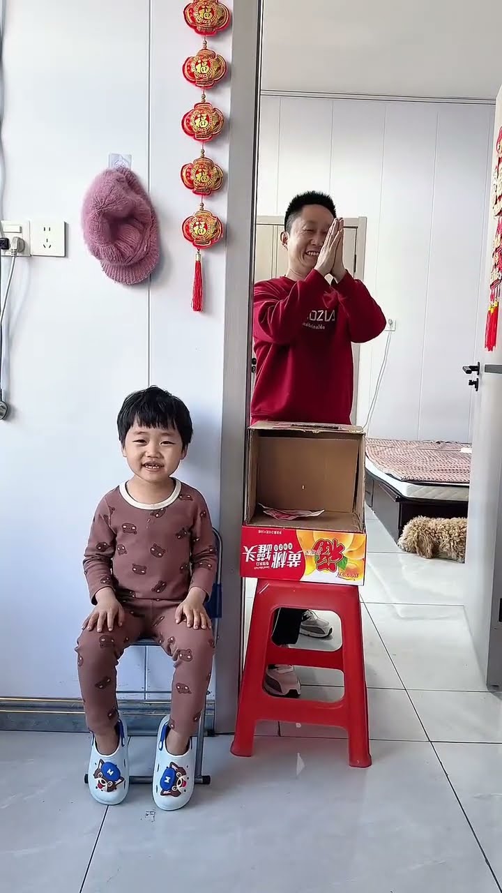 儿子自制私房钱游戏，事实证明：做人不要太贪心！#Cute baby#Cute#呆萌小米宝#聪明宝宝#萌娃